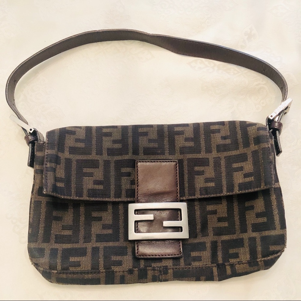 FF Fendi Pouchette